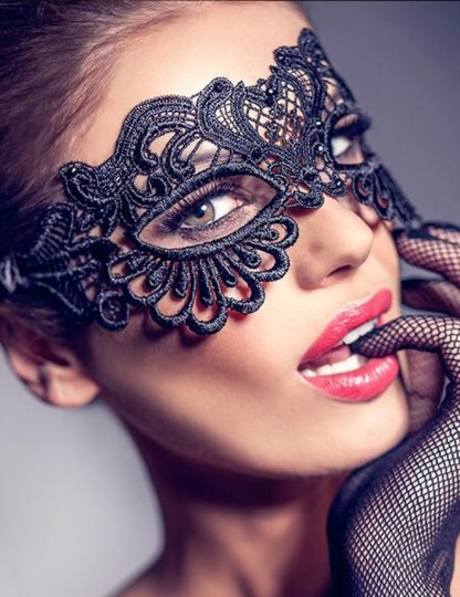 GLAMOROUS LACE EYE MASK